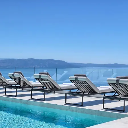 Villa Ultima With Sea View, Private Pool, Jacuzzi, Gym And Sauna *