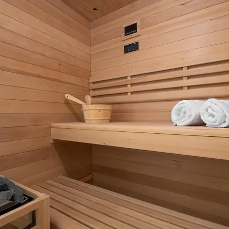 Villa Ultima With Sea View, Private Pool, Jacuzzi, Gym And Sauna