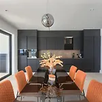 Ultima With Sea View, Private Pool, Jacuzzi, Gym And Sauna Willa Vicani